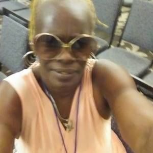 Meet your Posher, Sharron